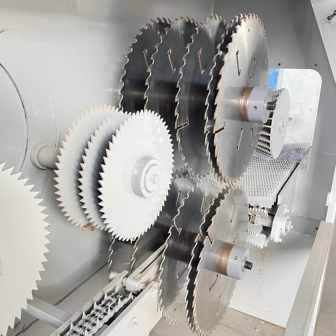 正禾多片锯制造厂