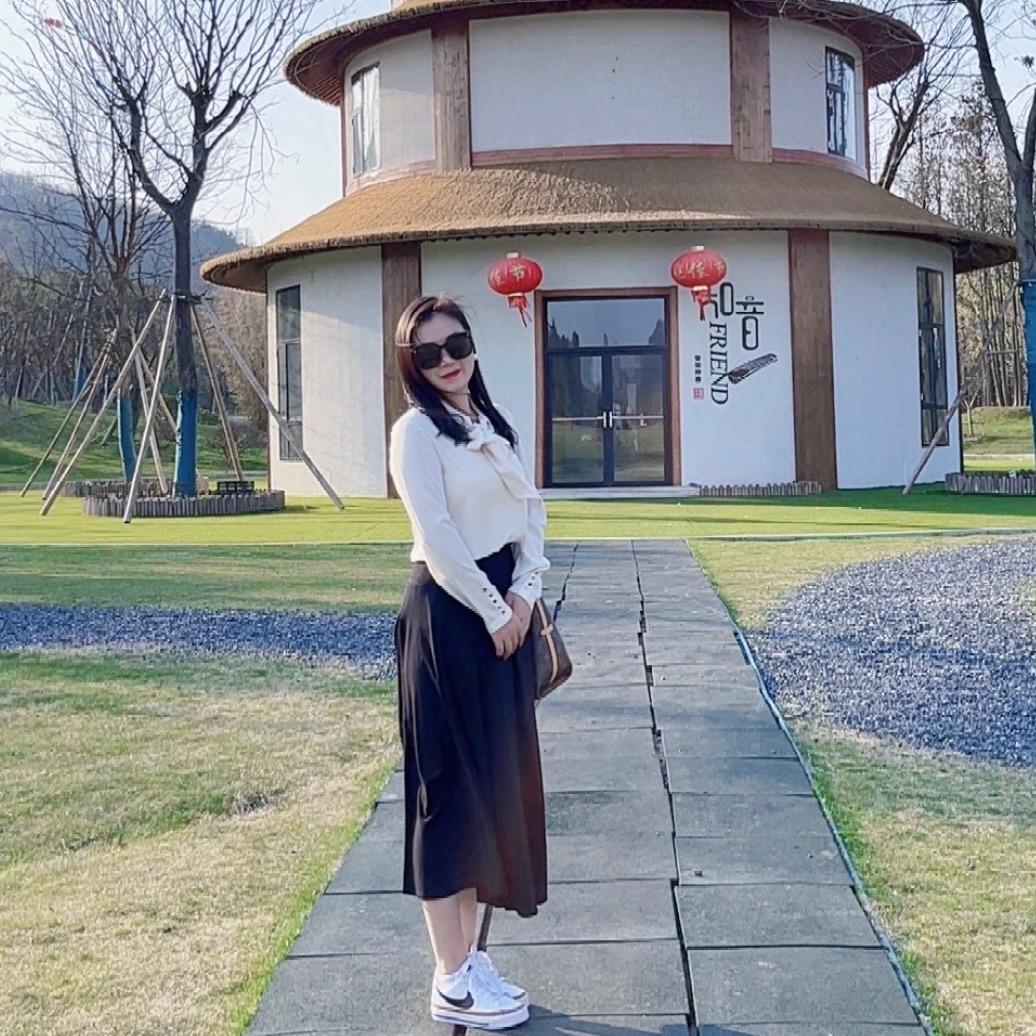 静静.服饰穿搭