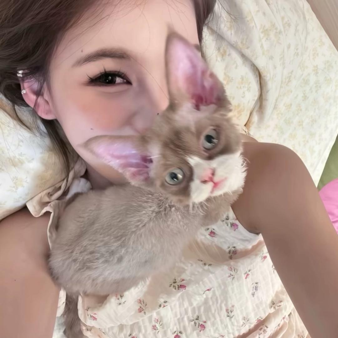贝妮.