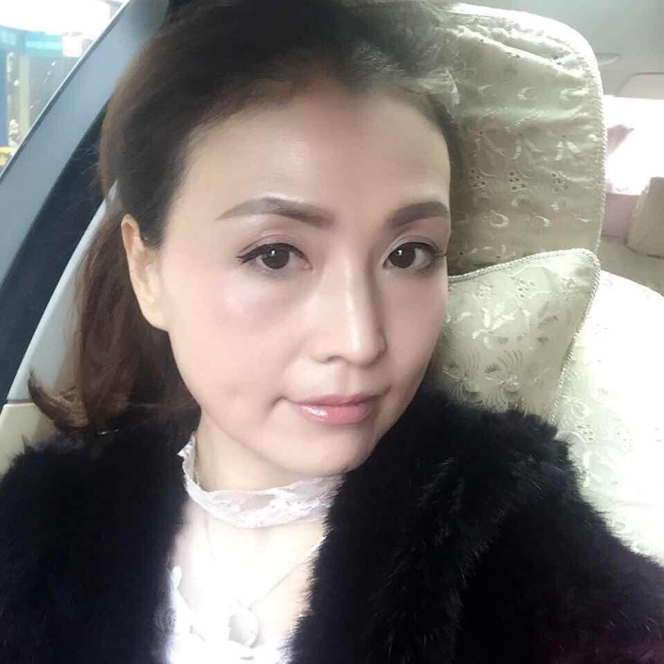 伊云