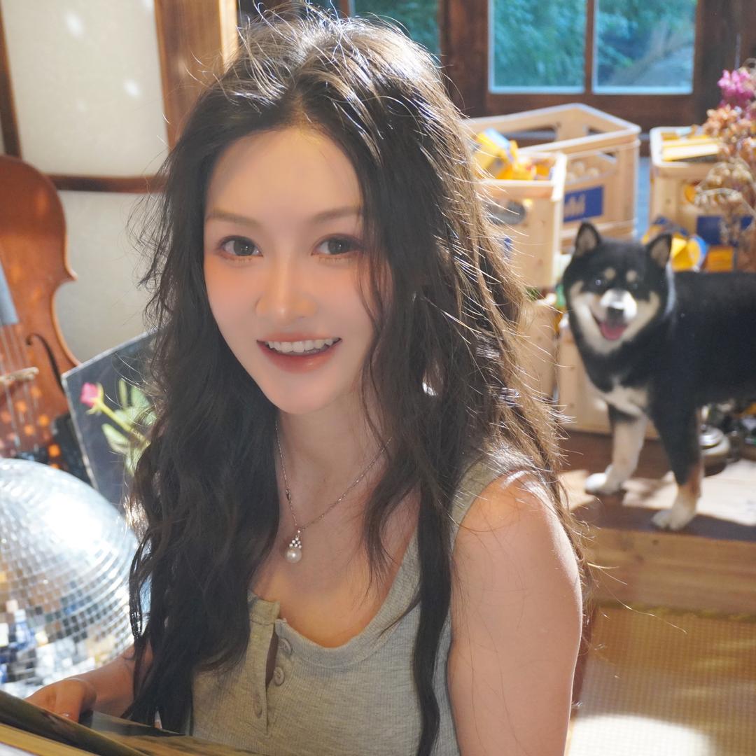 小爱爱子-