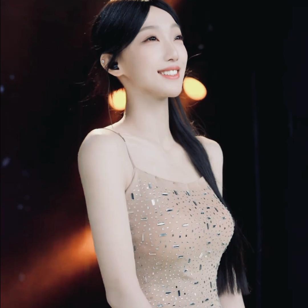 蝶炑一
