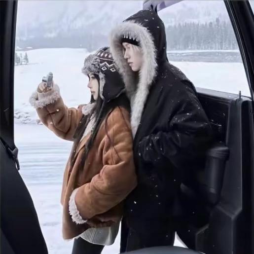 ᅠ  ᅠᅠ  ᅠ ᅠᅠ