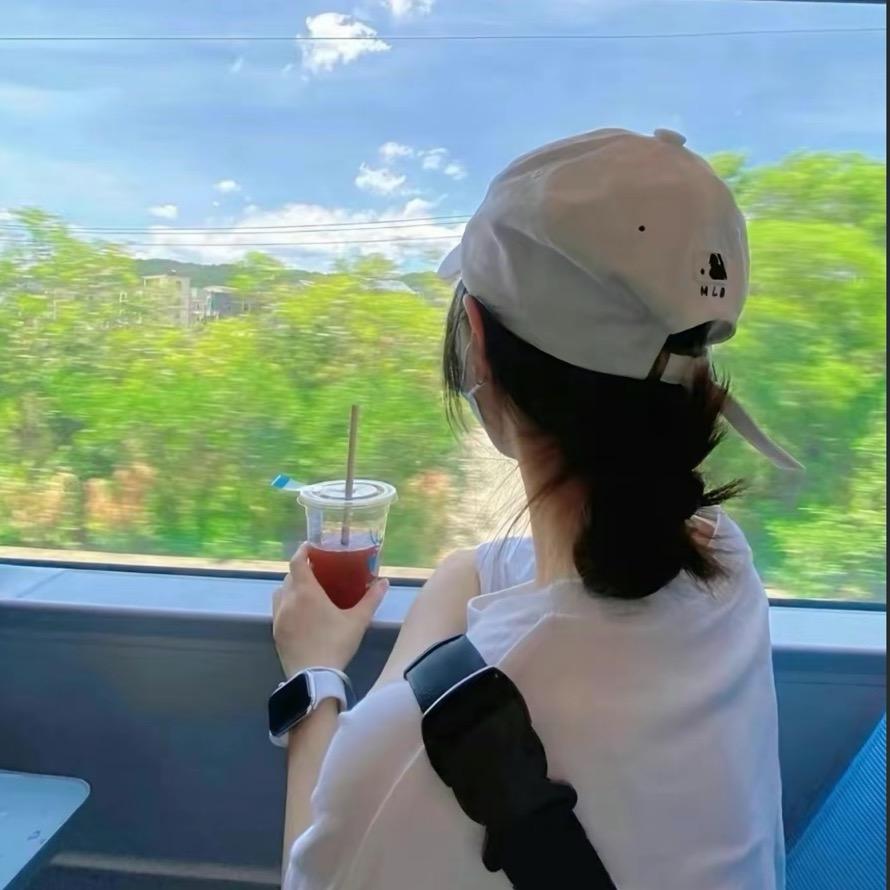 物是人非