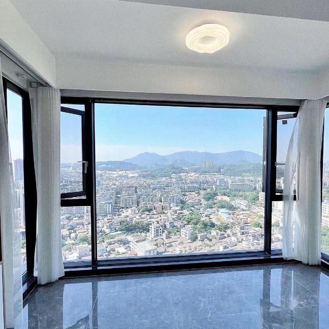 门窗安装师傅小苏