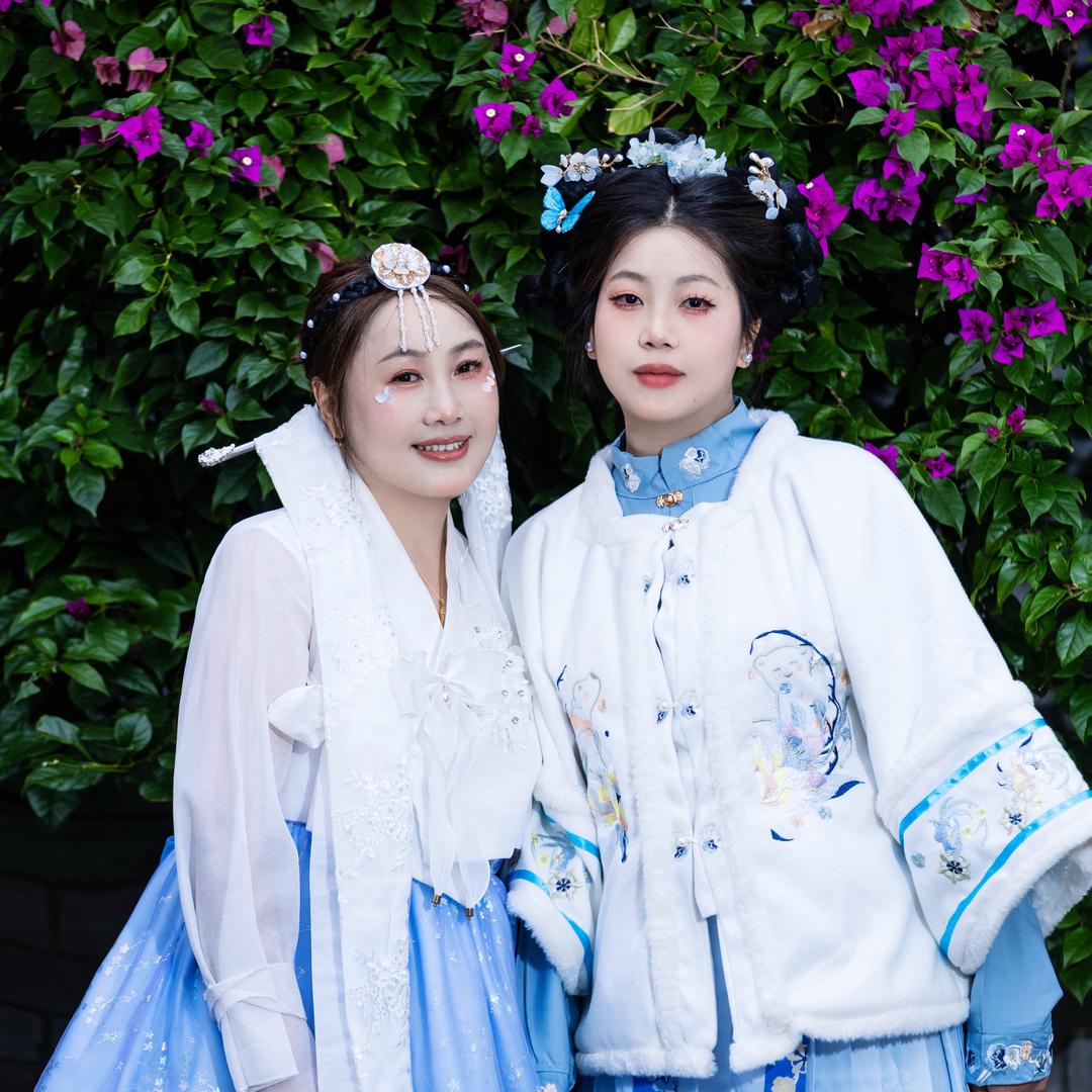 ～小跑奔幸福✌️