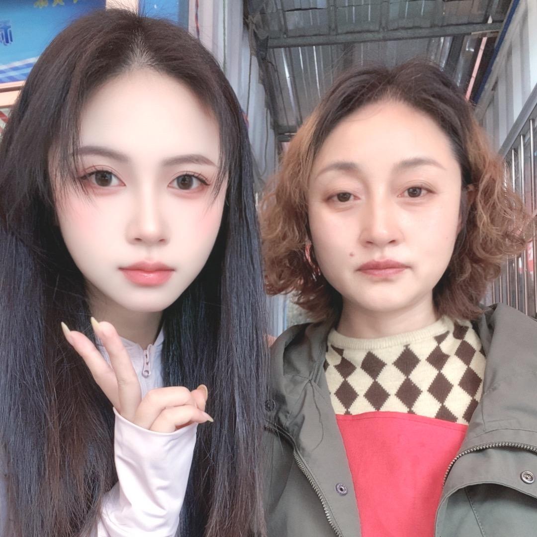 金凤（莉莉妈）