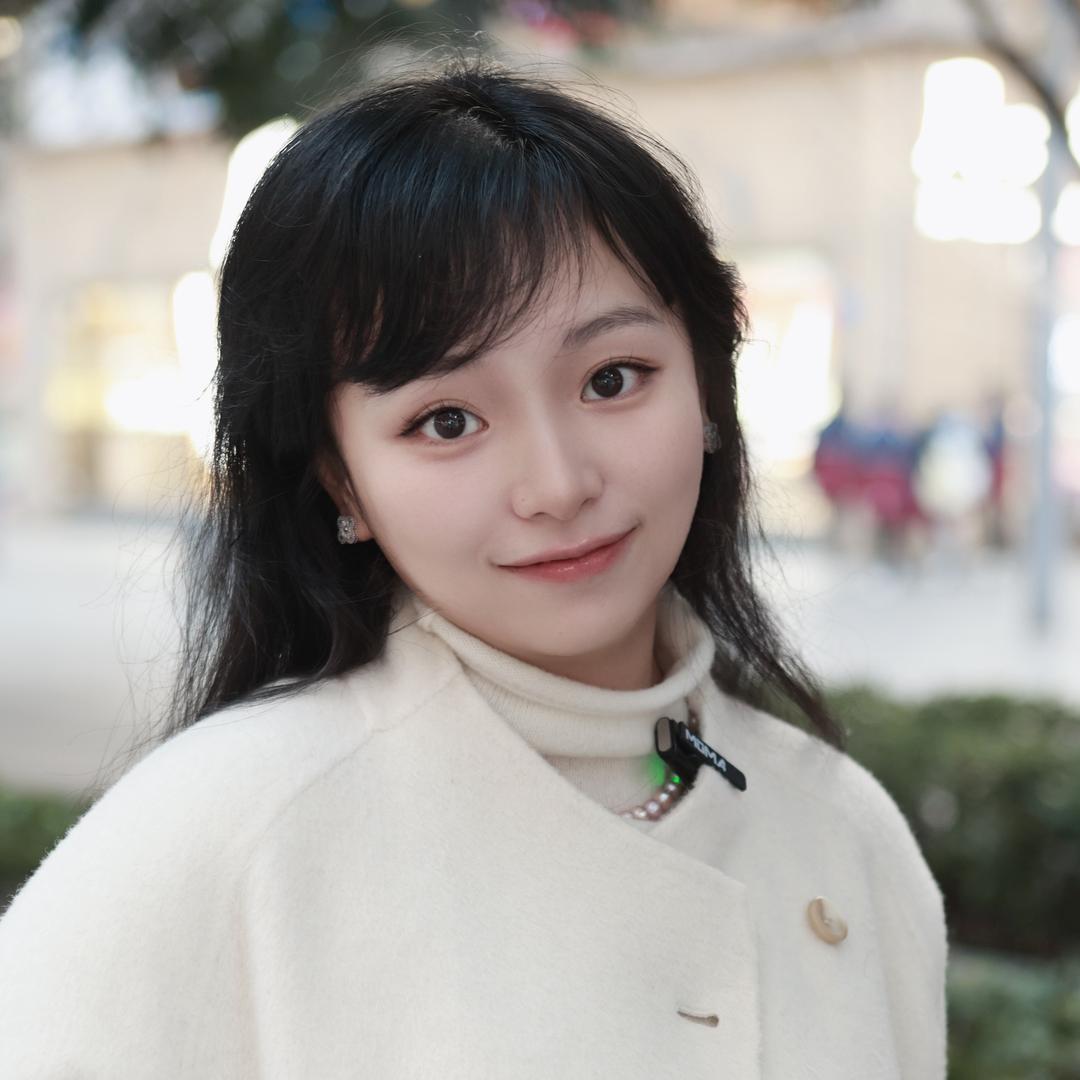 律烁说