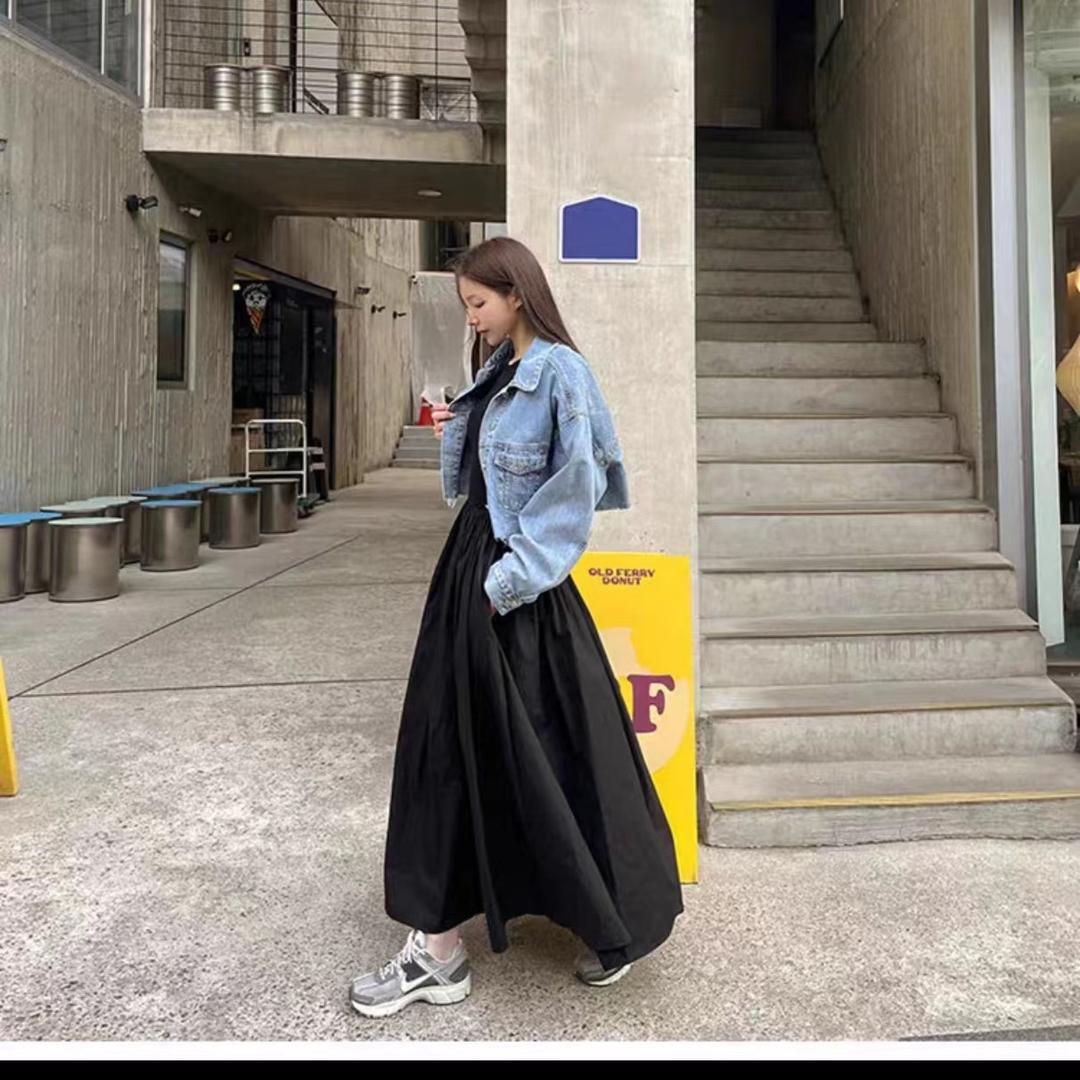 蕴莱迪时尚女装旗舰店