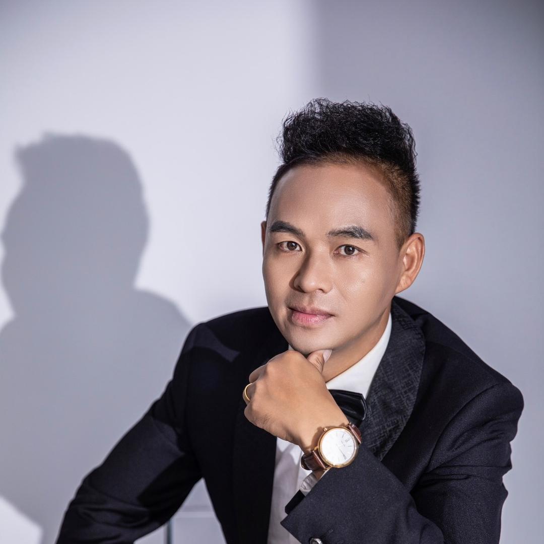 汉中主持人李鑫
