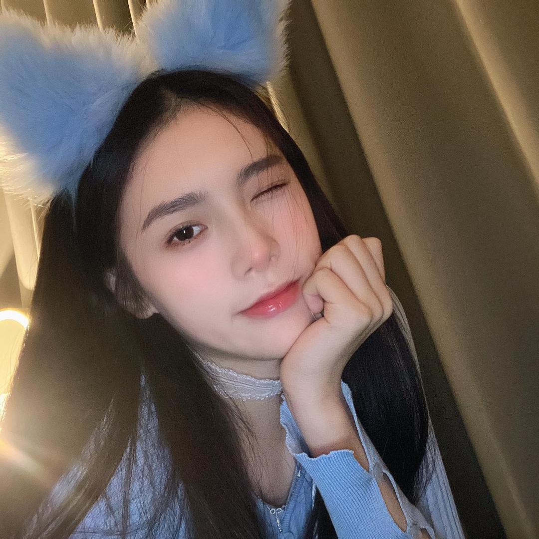 丽华笑语