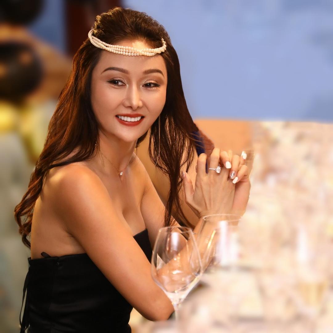 京城最美法餐老闆娘