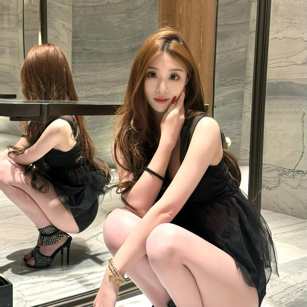 小美.