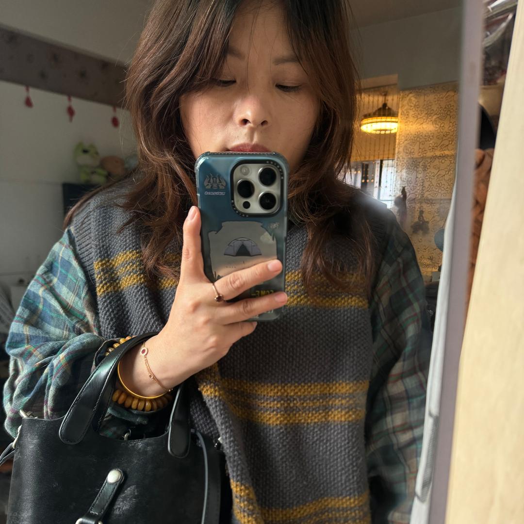 骄阳   一鸿数码手机店