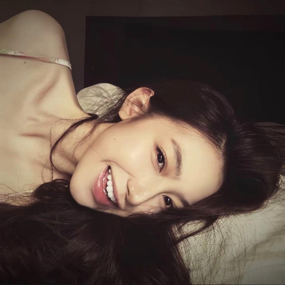 Y ㅤㅤ .