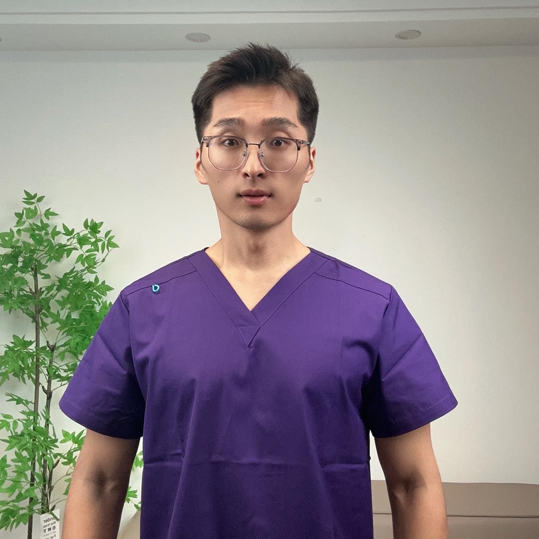 类老师运动健康