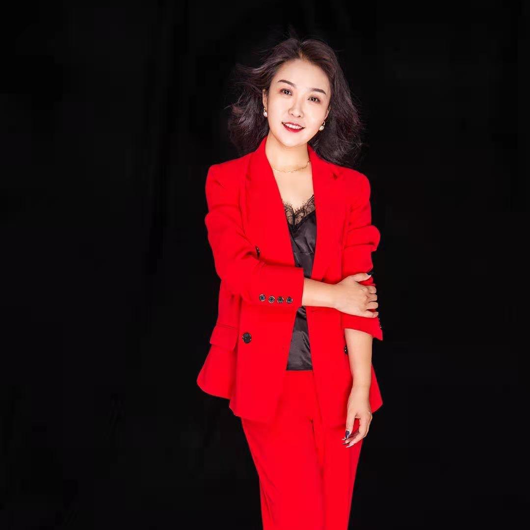 化妆师依然