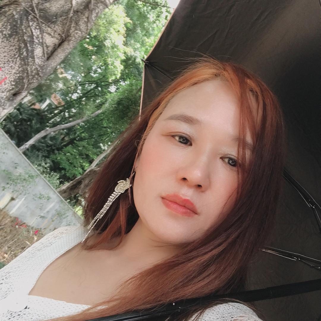 重庆秀儿、（(爱心团))晚上八点十分开播