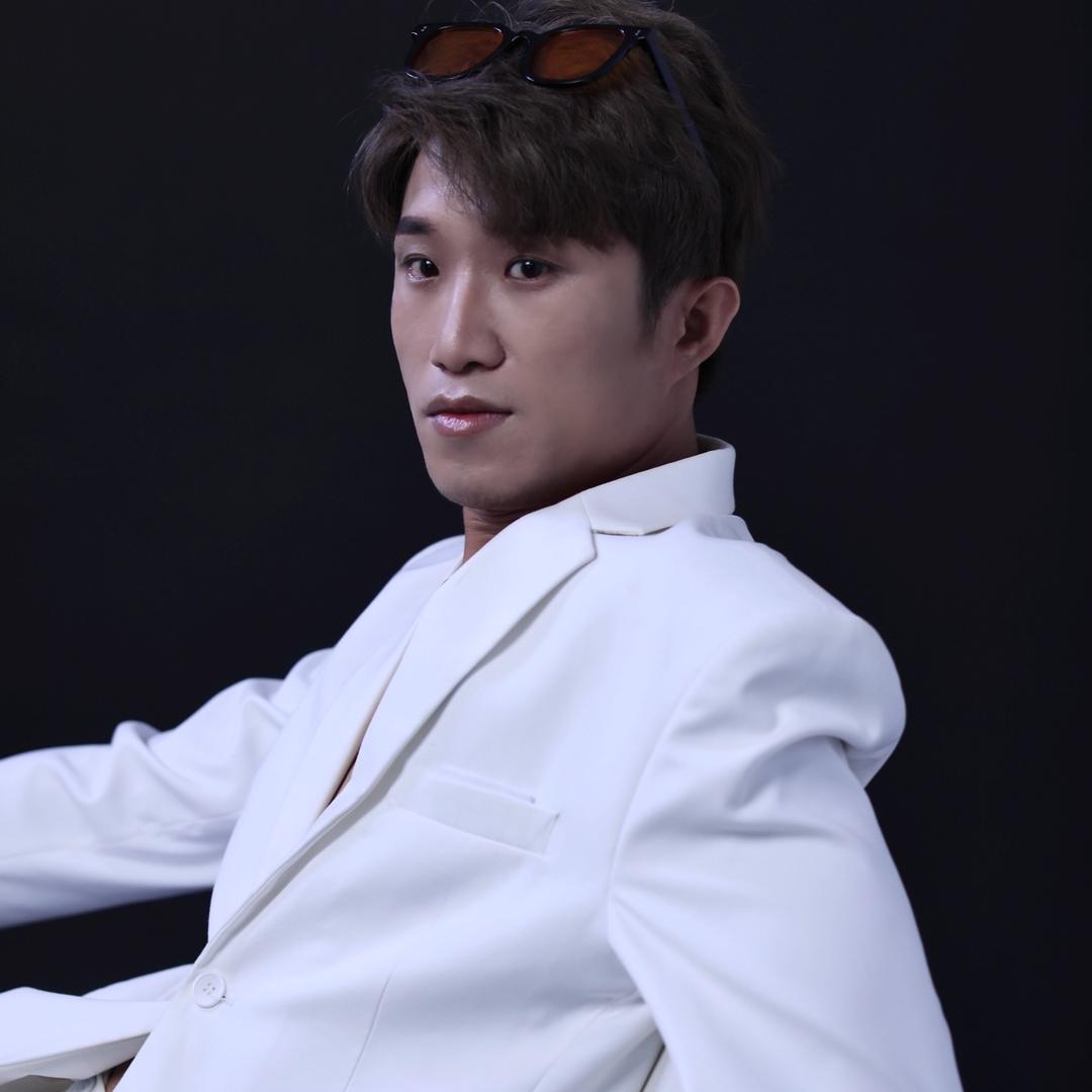 深圳子龍起点接发烫染