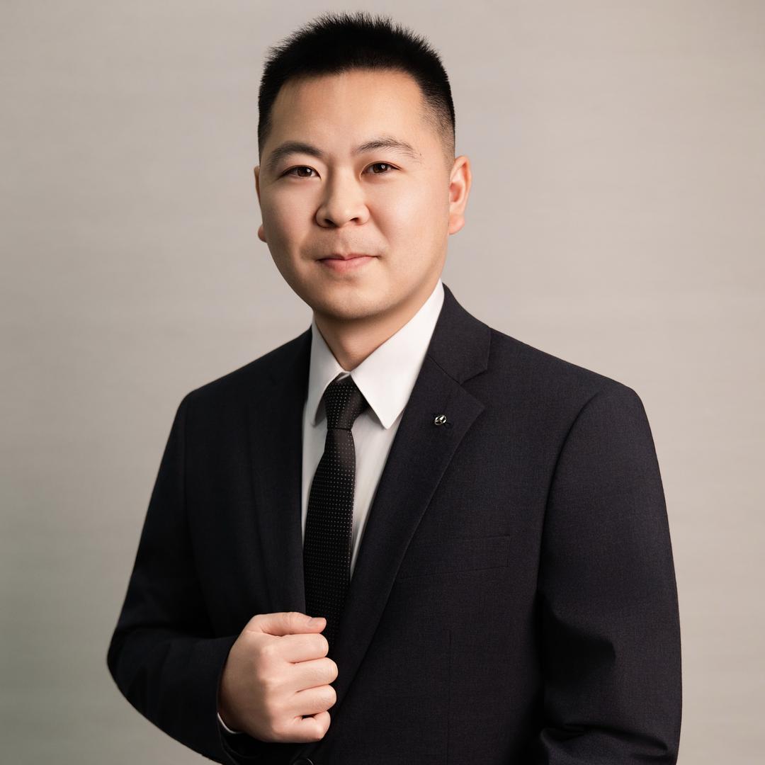 @波士奔驰_何川