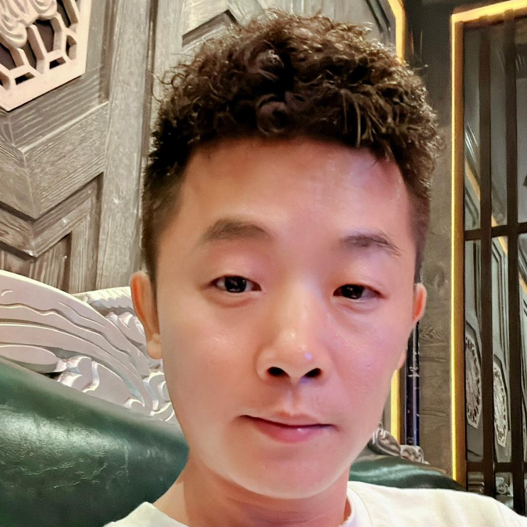 鸿骏鞋业