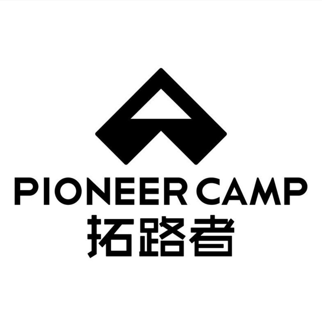 拓路者服饰旗舰店直播间