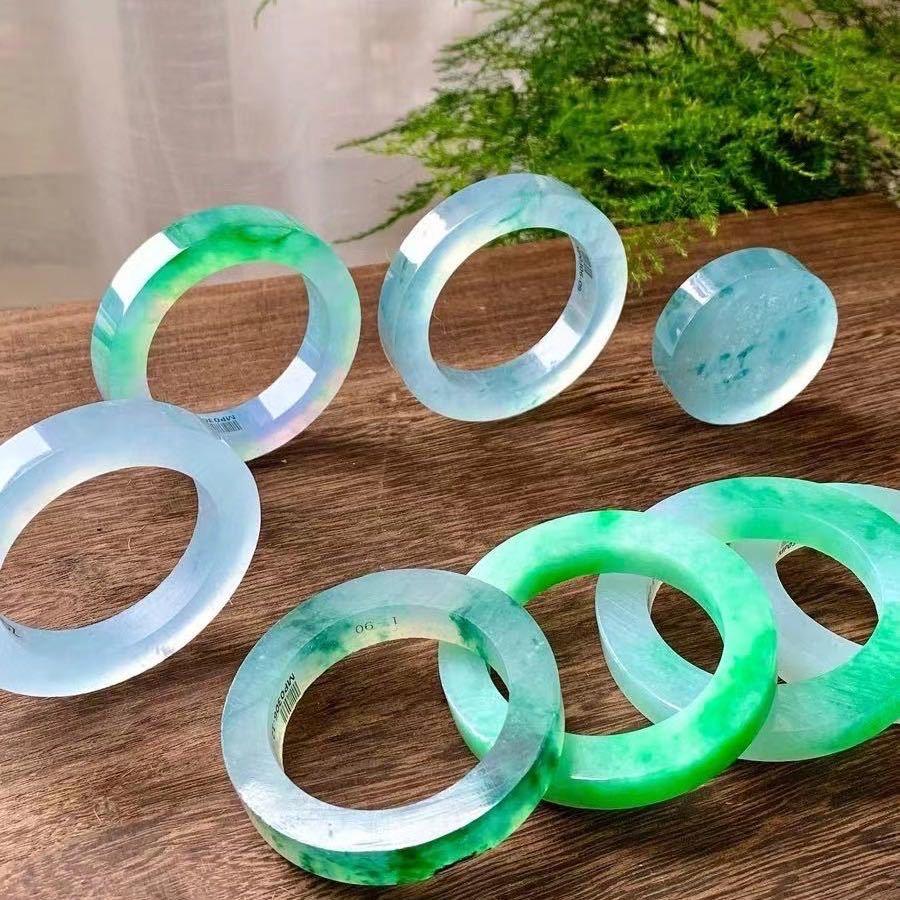 表妹翡翠手镯定制2号店