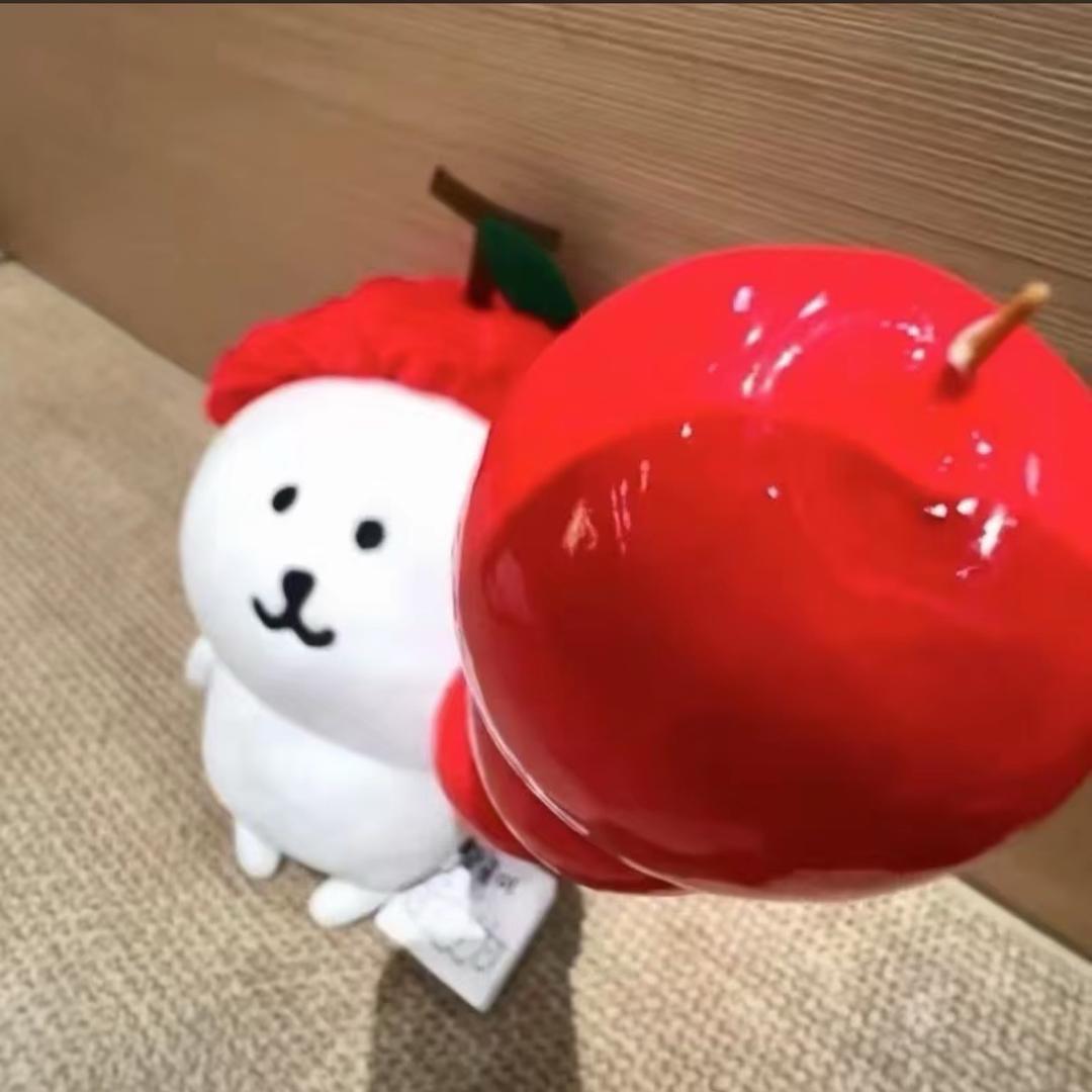 两眼泪汪汪女士