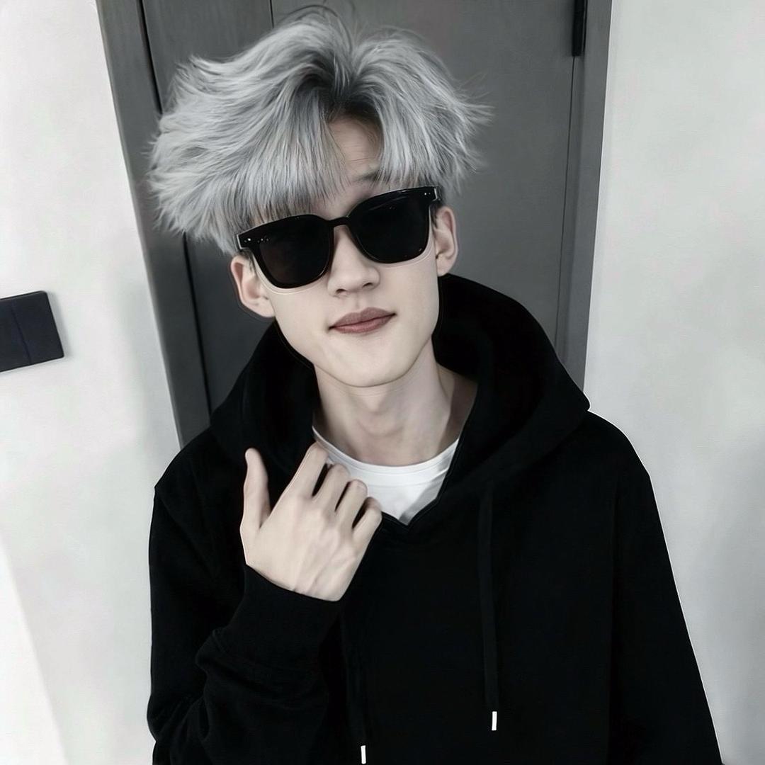李彬.