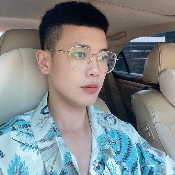 小黄同学@