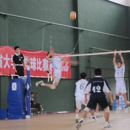 小眼睛自然卷🏐