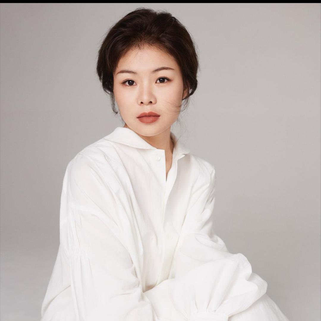 几里与麻老板娘
