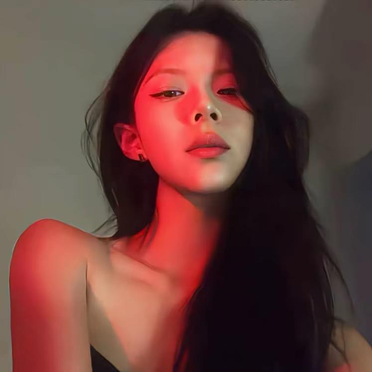 L.🦋