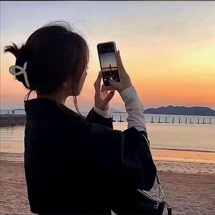 小桃子☁️