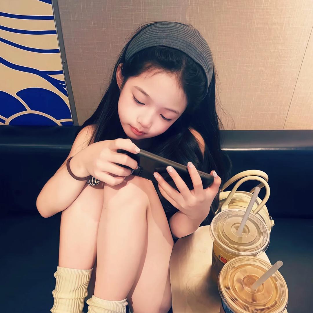 肚子咕咕叫^