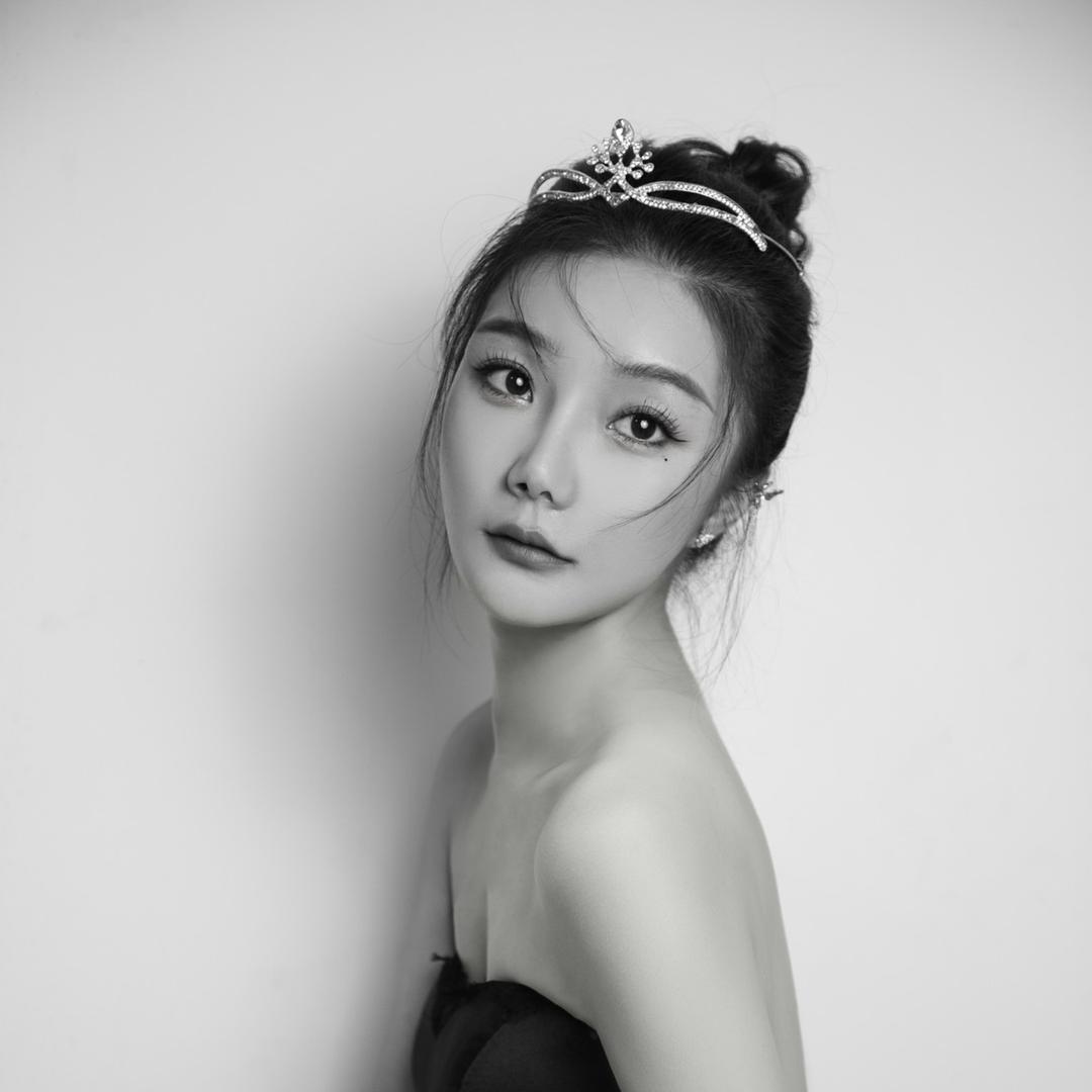 阿卡Caroline