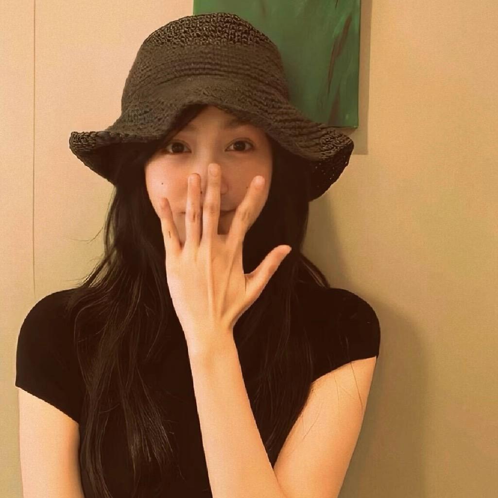 倾慕. .