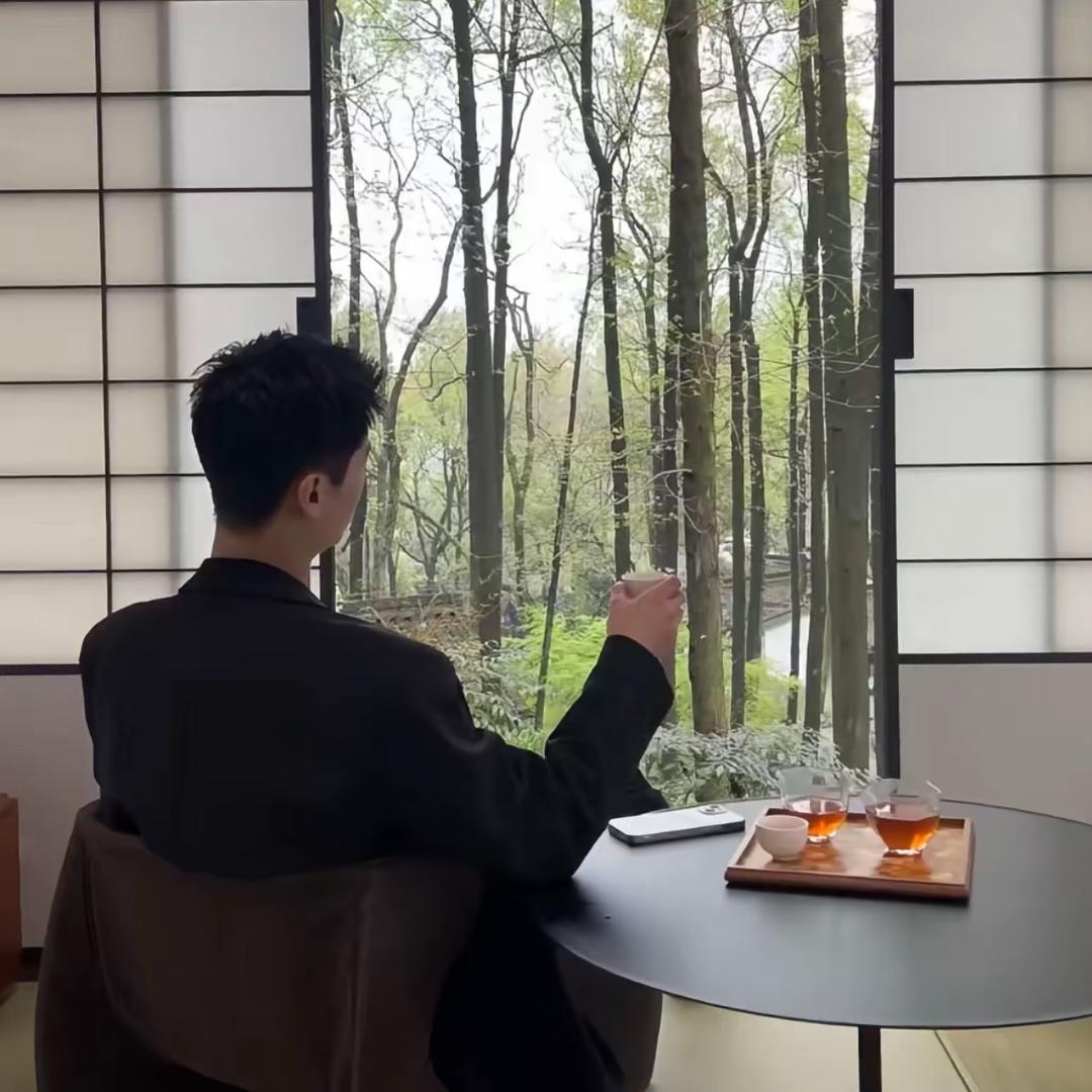 啊哲