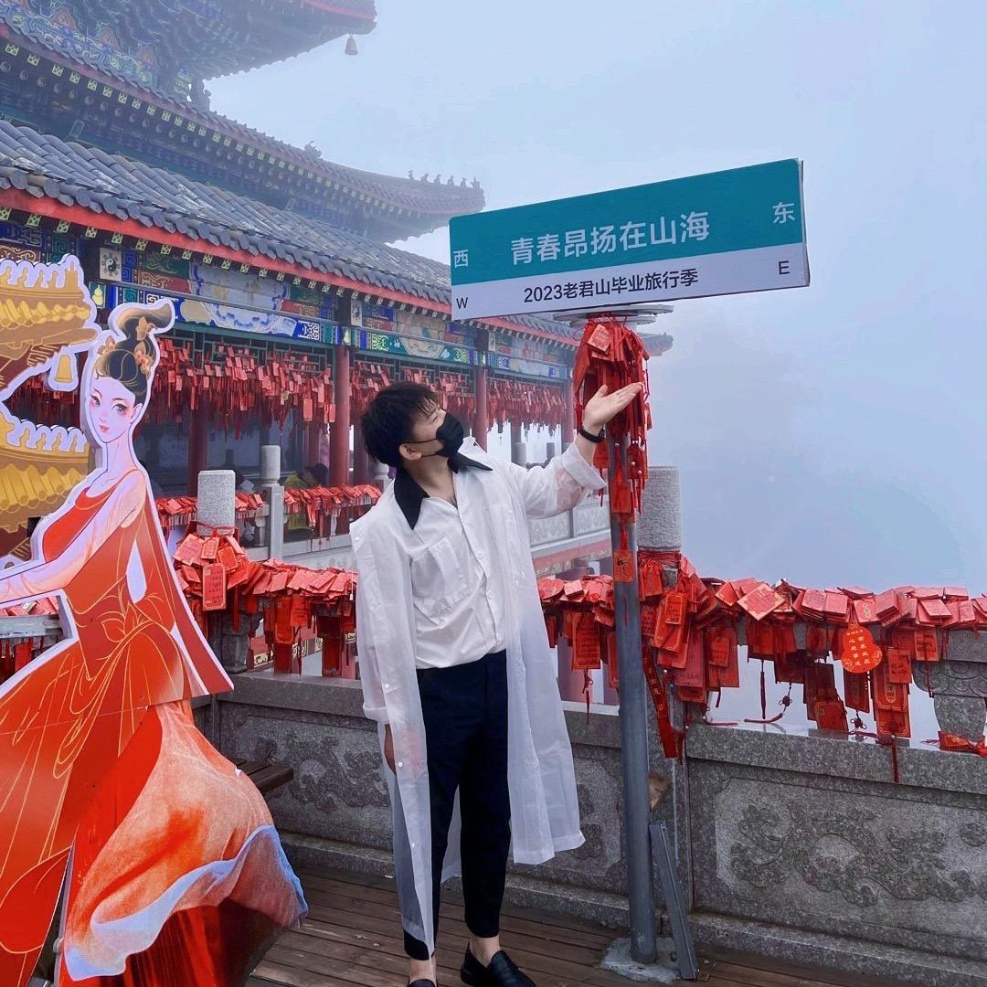 🇨🇳 好莱屋，阿伟造型设计师💈