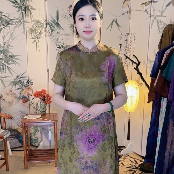 衣本缘贵妇人