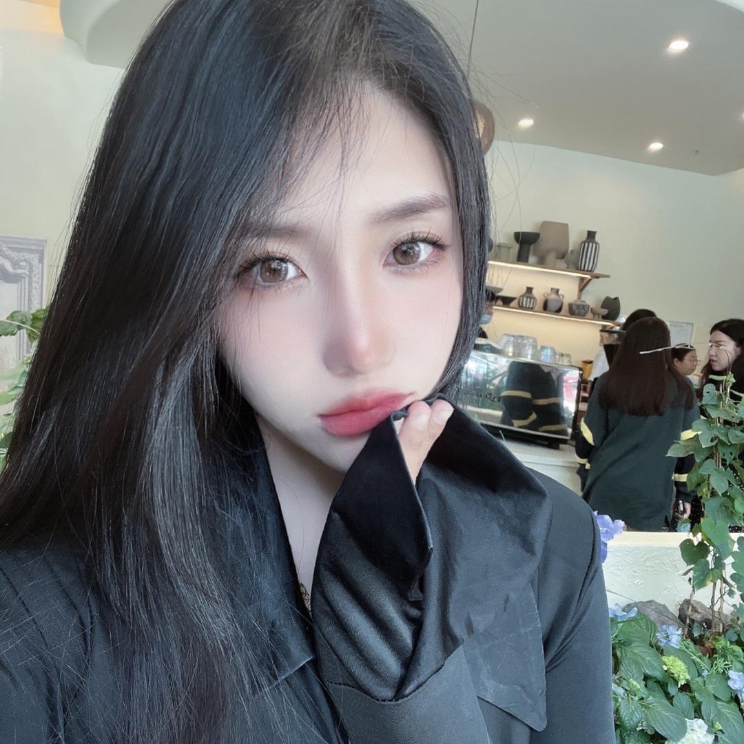 蛋糕店郝静