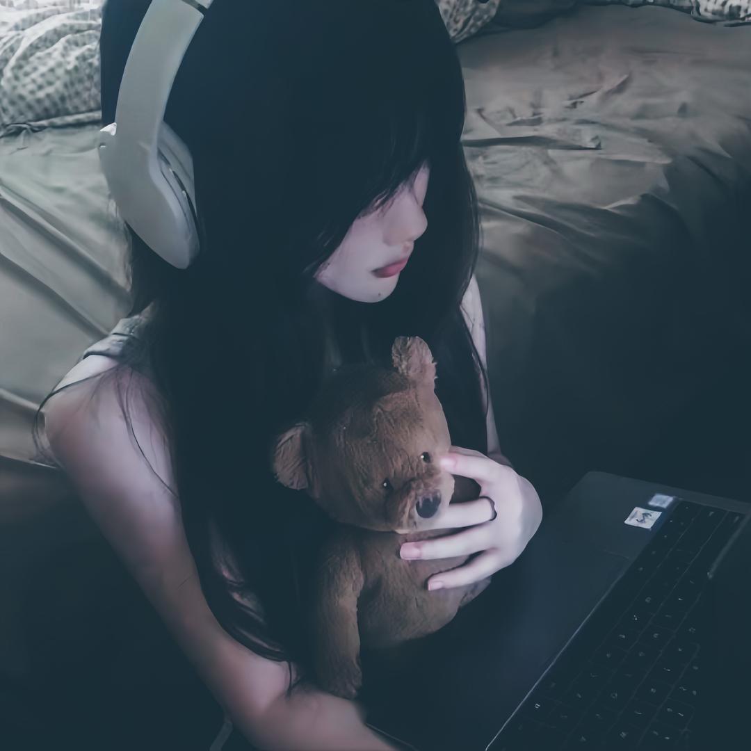 小清新🍀（逆光女团）