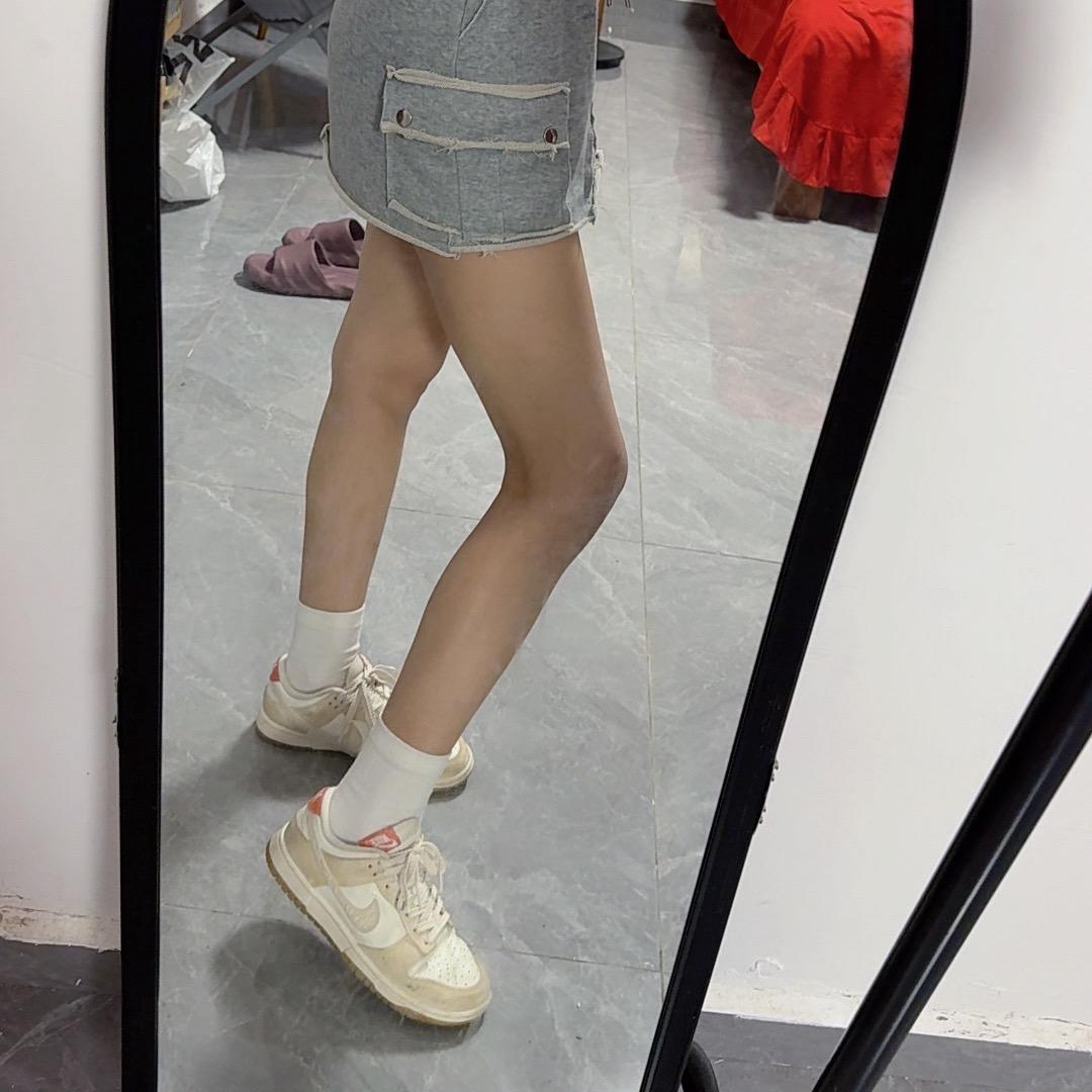 佳佳.