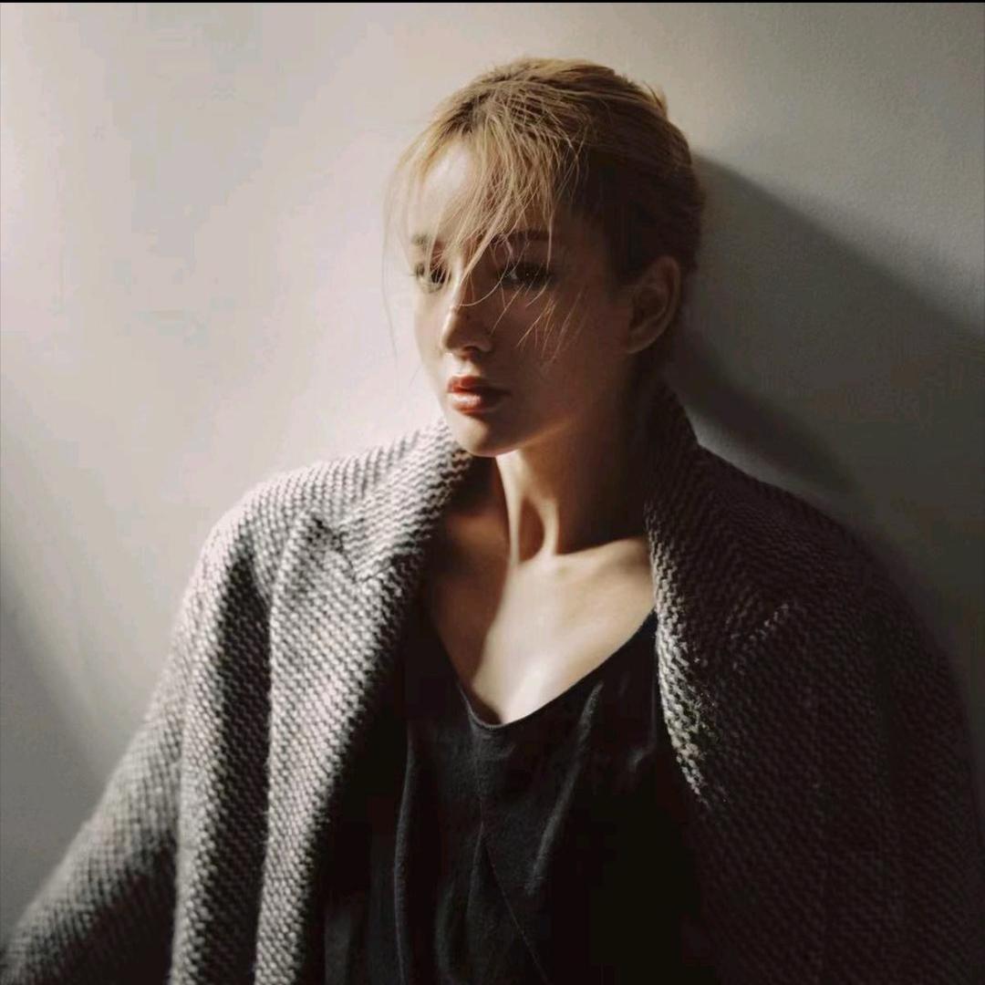 洛哥（穿搭分享）