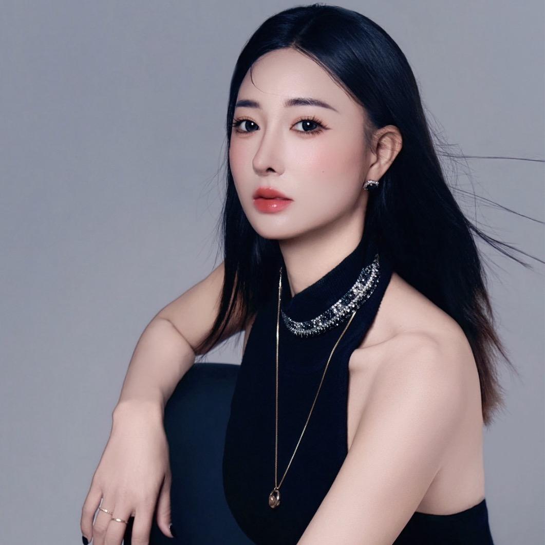 杨贝儿☀️（三妹女团）下午两点半开播