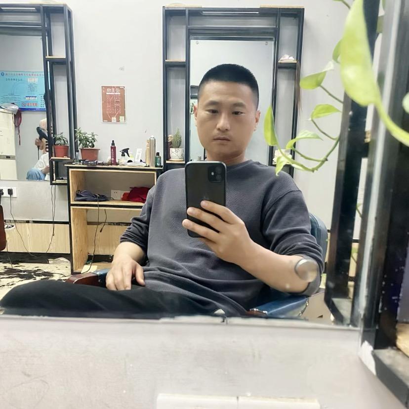 小小的大酒店
