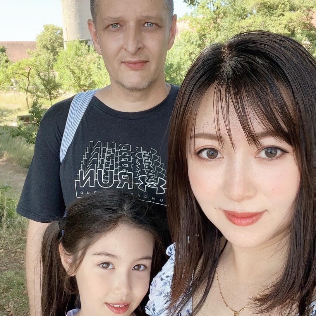 中德尼纳搞笑一家人