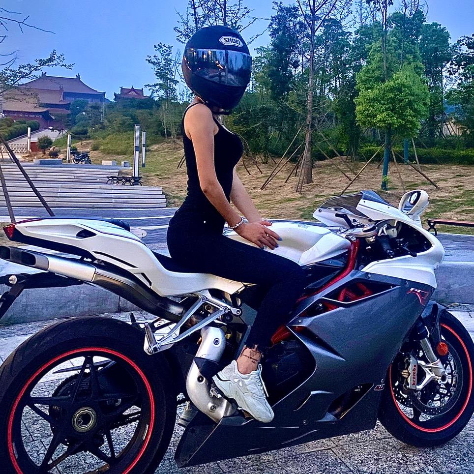 婷婷机车