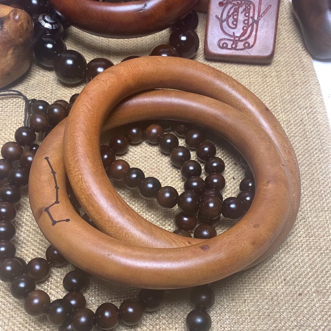 麻利疙瘩雷击枣木手工坊