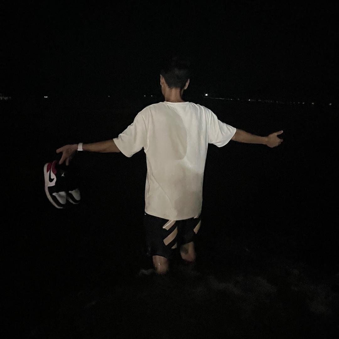 不会航拍的陈同学